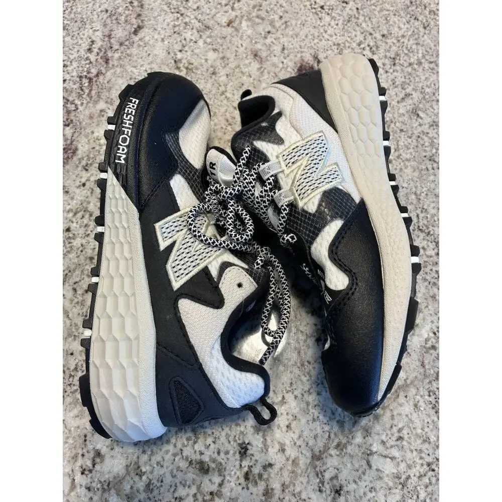New Balance Womens White/Black/Moonbeam Hiking Shoes Size 7 M CragTR